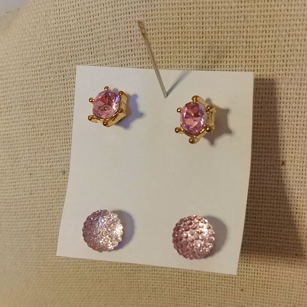 🎉2/$16 NEW 2 Pairs of Pink/Faux Gold Studs Plus Bonus Scunci Butterfly Clip